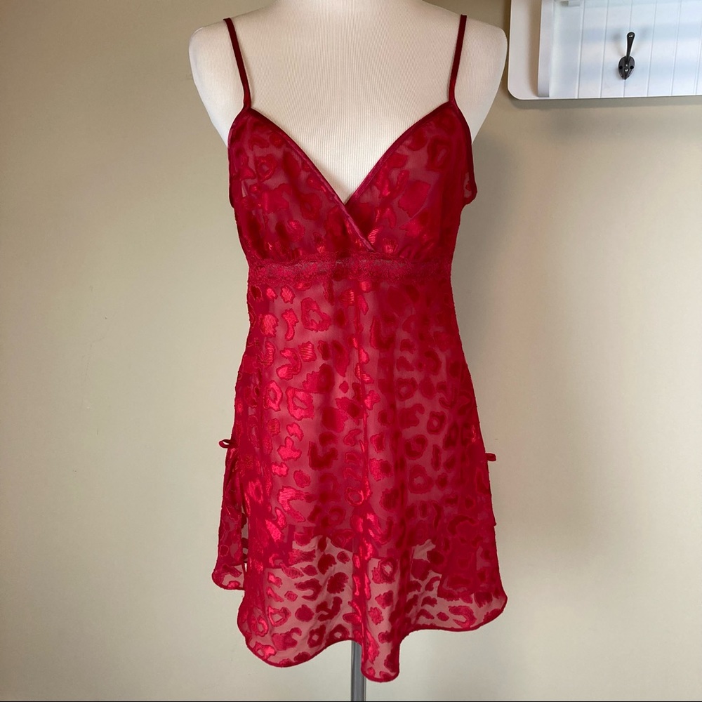 Gilligan  O’Malley babydoll Chemise Red Lips Sheer Sexy Women’s Lingerie Size S